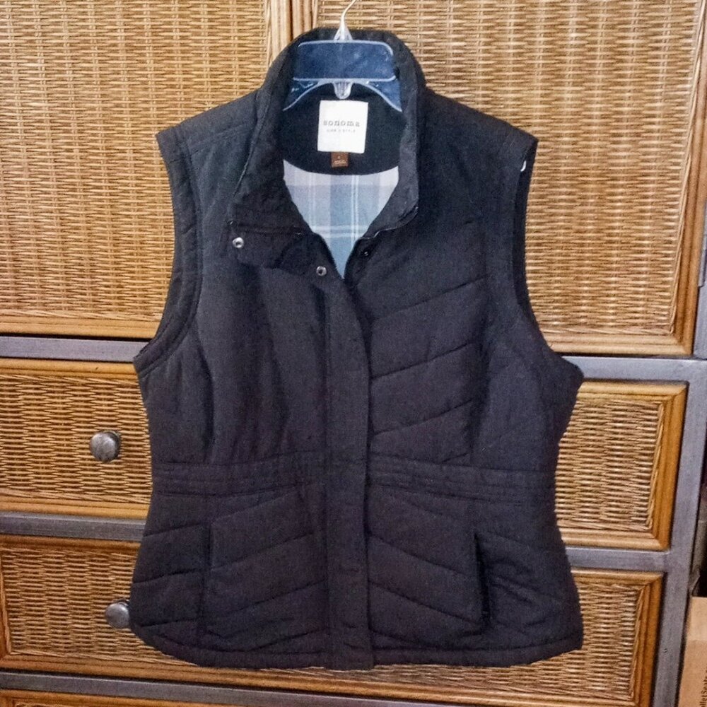 🔥SALE  Sonoma Life+Style Women’s L Black Quilted Vest Plaid Cozy Flannel Lining - Picture 2 of 11